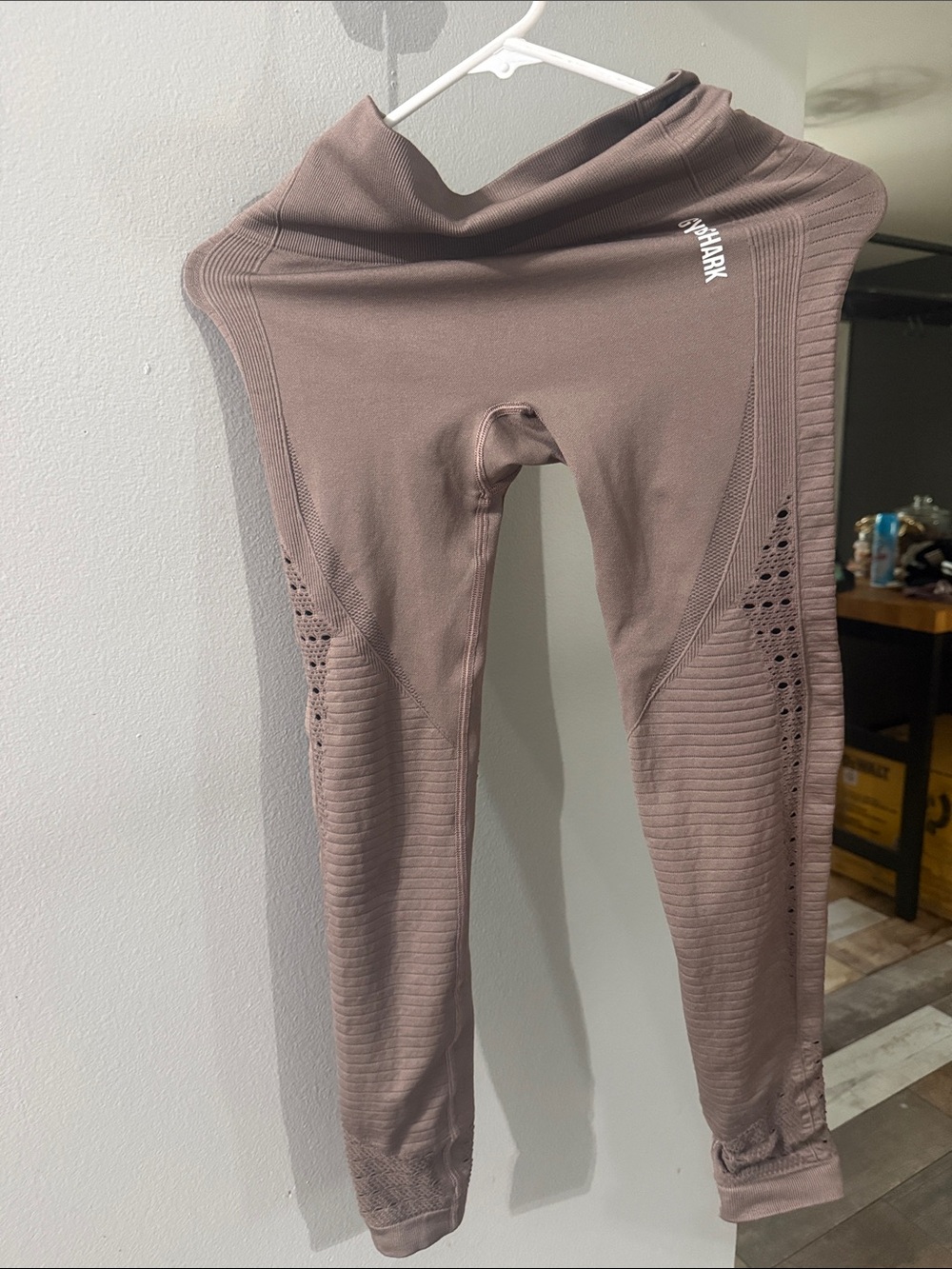 Gymshark women Mauve Seamless Performance Leggings